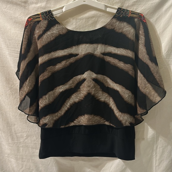 Colorful Patterned Women's Top - Picture 2 of 6